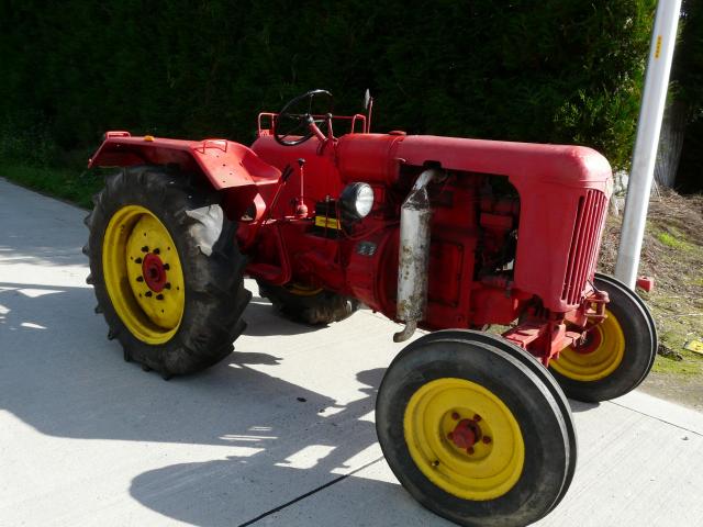 oldtimer tractor - 1/1