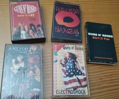 GUNS N ROSES 5 X CASSEETTE