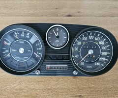 Armaturenbrett Mercedes W108 / W109 Automatik aus den 70er Jahren