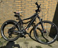 Cube Acces Pro 17’ WLS Zwart mountainbike