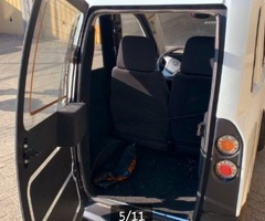 Ein Leichtfahrzeug, oder Leichtmobil und Kleinfahrzeug sowie Mopedauto.