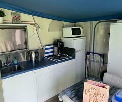 Wohnmobil mit festem Vorzelt
