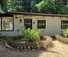 Mooie bungalow / vakantiewoning met groot perceel te koop