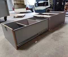 BROVER VLOERLADES (1048) L 88 B 53 33 PRIJS € 100