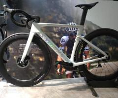 2020 Specialized S-Works Roubaix - Sagan Collection - 3