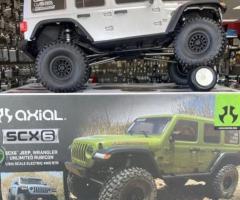 Axial SCX6 Jeep JLU Wrangler 1/6 4WD RTR Electric Rock Crawler W/DX3 Radio & Smart ESC